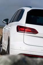 Volkswagen Touareg V6 TDI R-Line 2018 года (UK)